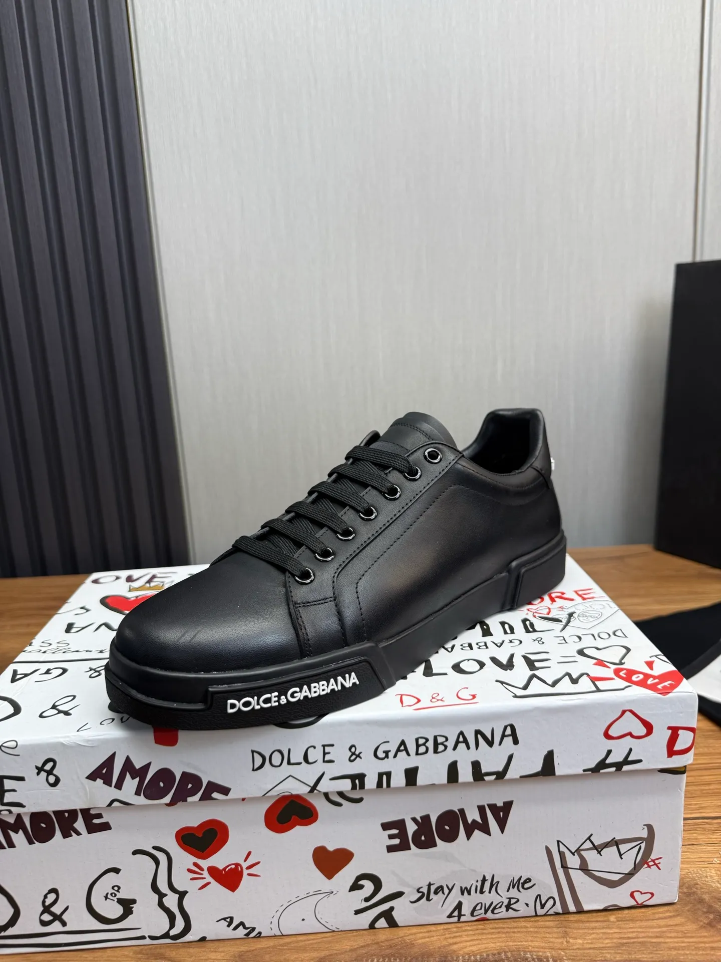 Men's men's shoes💰440💰Dolce & gabbana (DG) official website synchronized new models💥1 fashionable hot models: 1 Exclusive mold opening ✅Imported cowhide for the upper, unique brand style logo upper💥Sheepskin feet🐑Original private mold outsole✔️36-44 (38.45 custom-made, non-refundable)